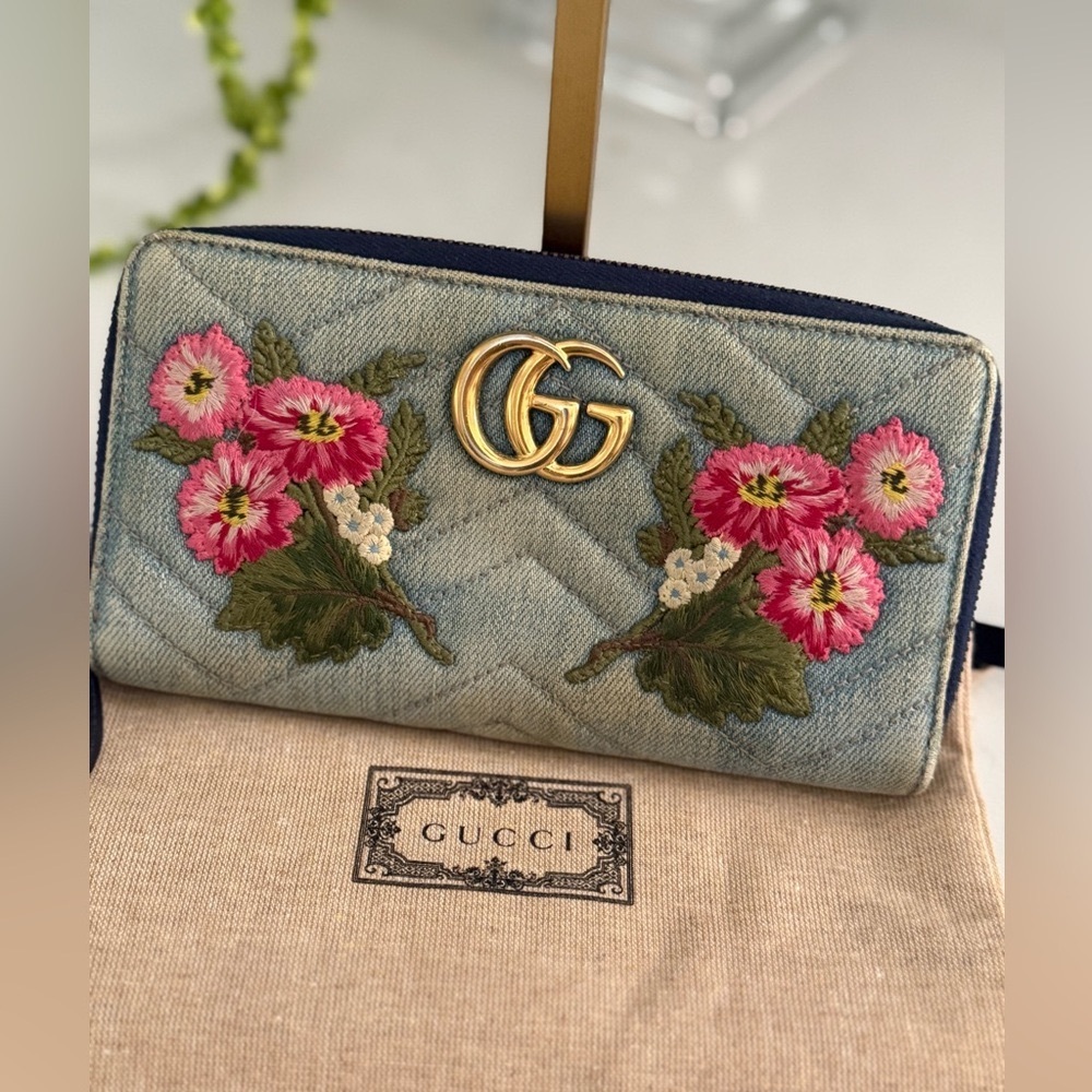 Gucci Floral Embroidered Light Blue Denim Zip Wallet with Gold GG